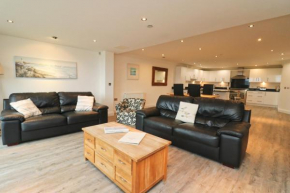 BY THE BEACH, spacious apartment